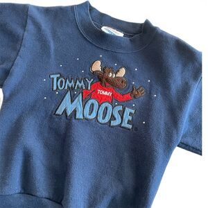 Rare VTG Tommy Moose Embroidered Y2K Sweatshirt Crew Neck 90s